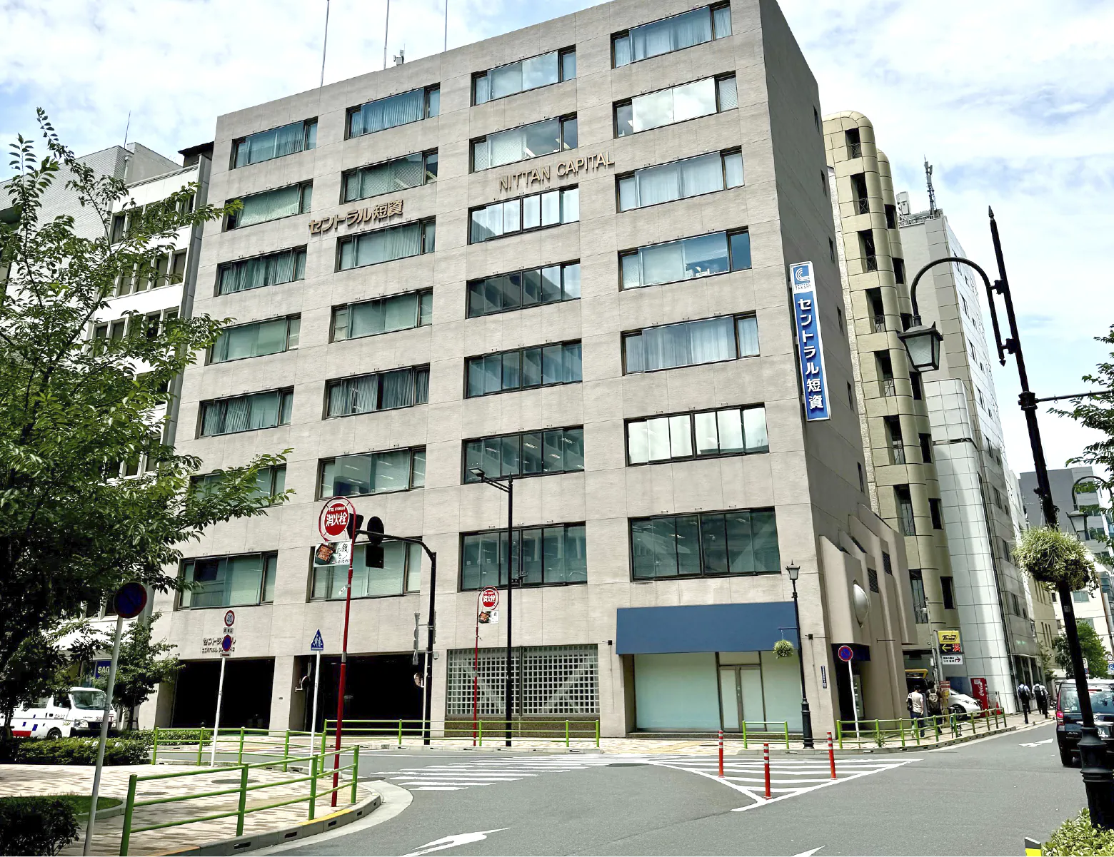 ビル外観